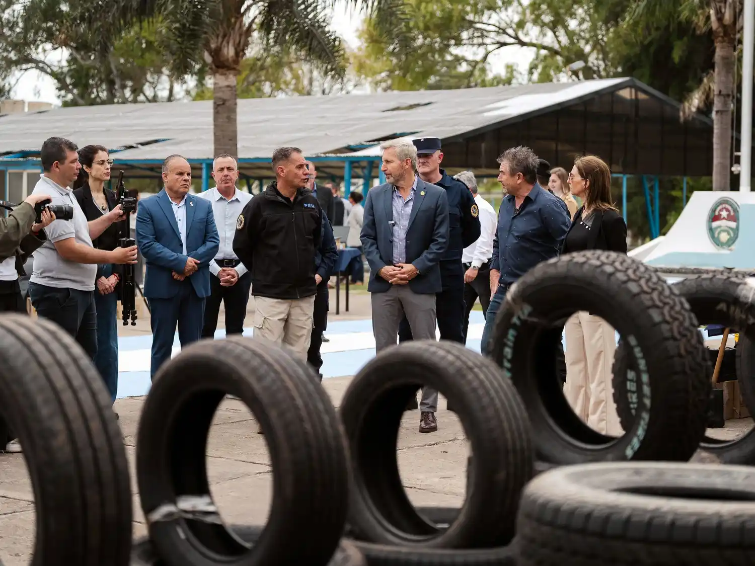 Frigerio anunció que adquirieron 48 camionetas para la policía de Entre Ríos