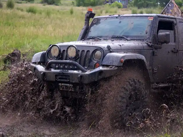 A puro barro y camaradería: Gualeguay vive el 8º Encuentro Nacional de Jeeperos