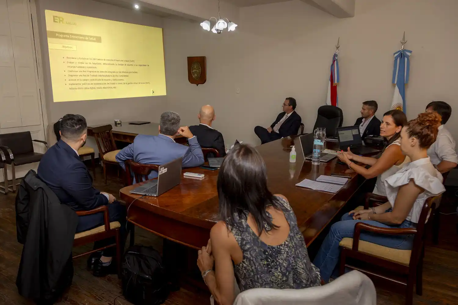 Entre Ríos gestiona apoyo técnico y financiero para proyectos en Salud y Educación