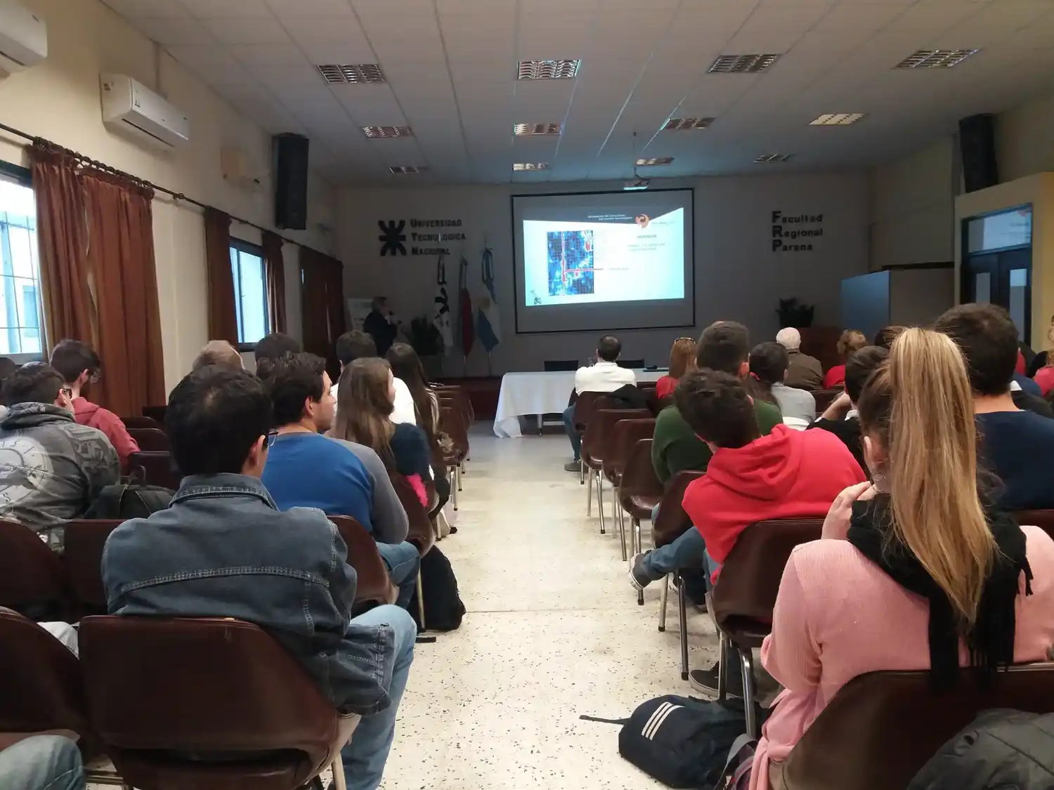 La UTN Paraná ofrece posgrados en energías renovables e higiene y seguridad del trabajo