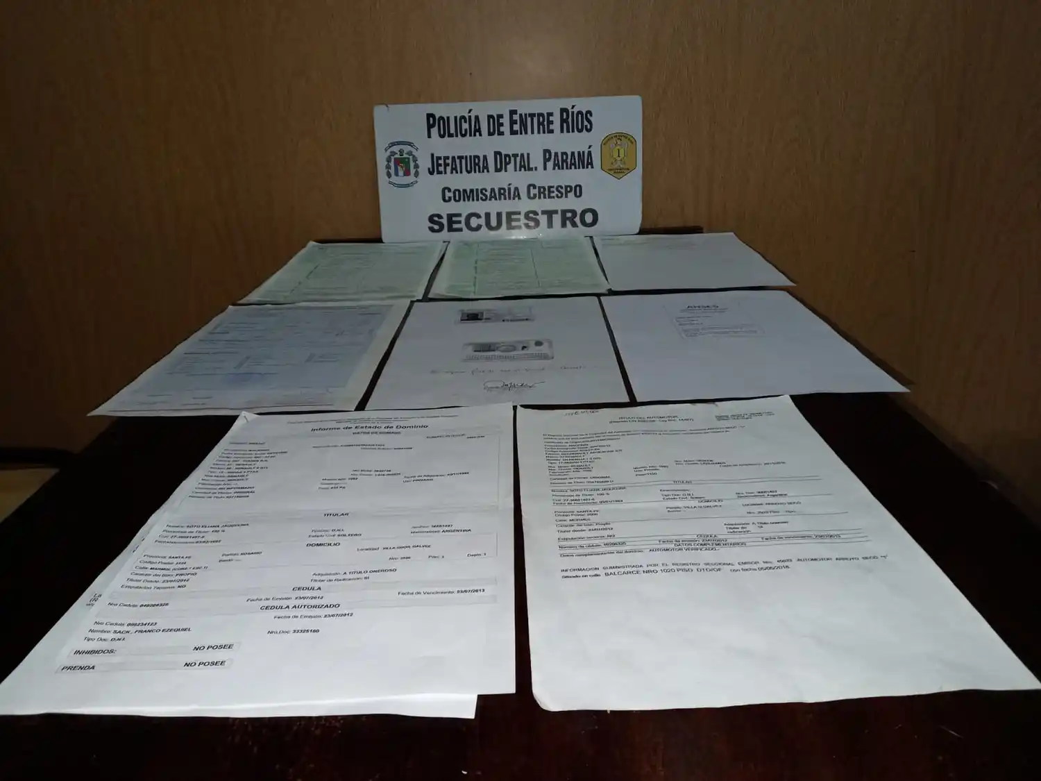 Fue a hacer la verificación y le retuvieron el auto