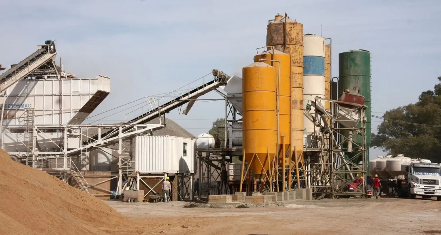 Minerales no metálicos -como el cemento, que reflejan lo que sucede en la construcción- es uno de los sectores con mayores retrocesos entre los rubros fabriles.