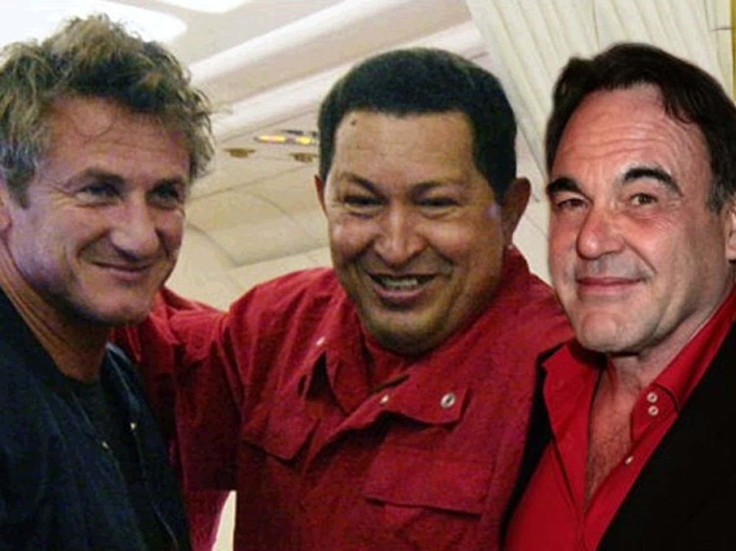Sean Penn y Oliver Stone rindieron homenaje a Hugo Chávez