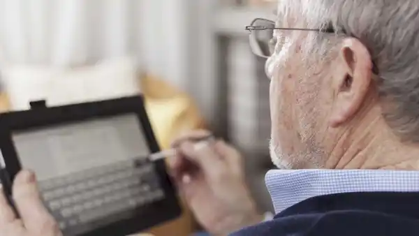 Nueva capacitación en herramientas tecnológicas para adultos mayores en Chascomús