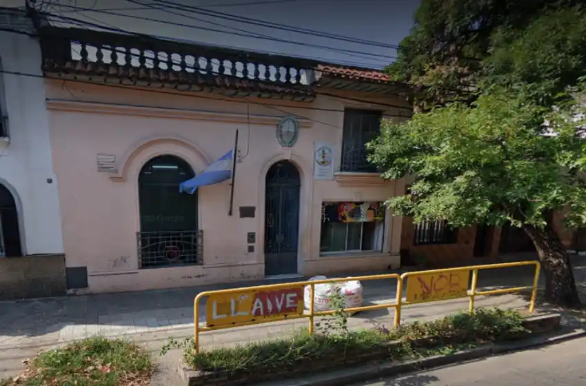 Angustia en la comunidad educativa de una escuela de Virasoro al 1900 que corre el riesgo de quedarse sin edificio