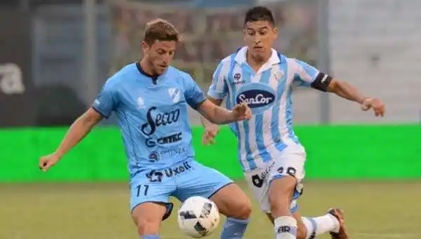 Primeros goles y primera victoria de Temperley