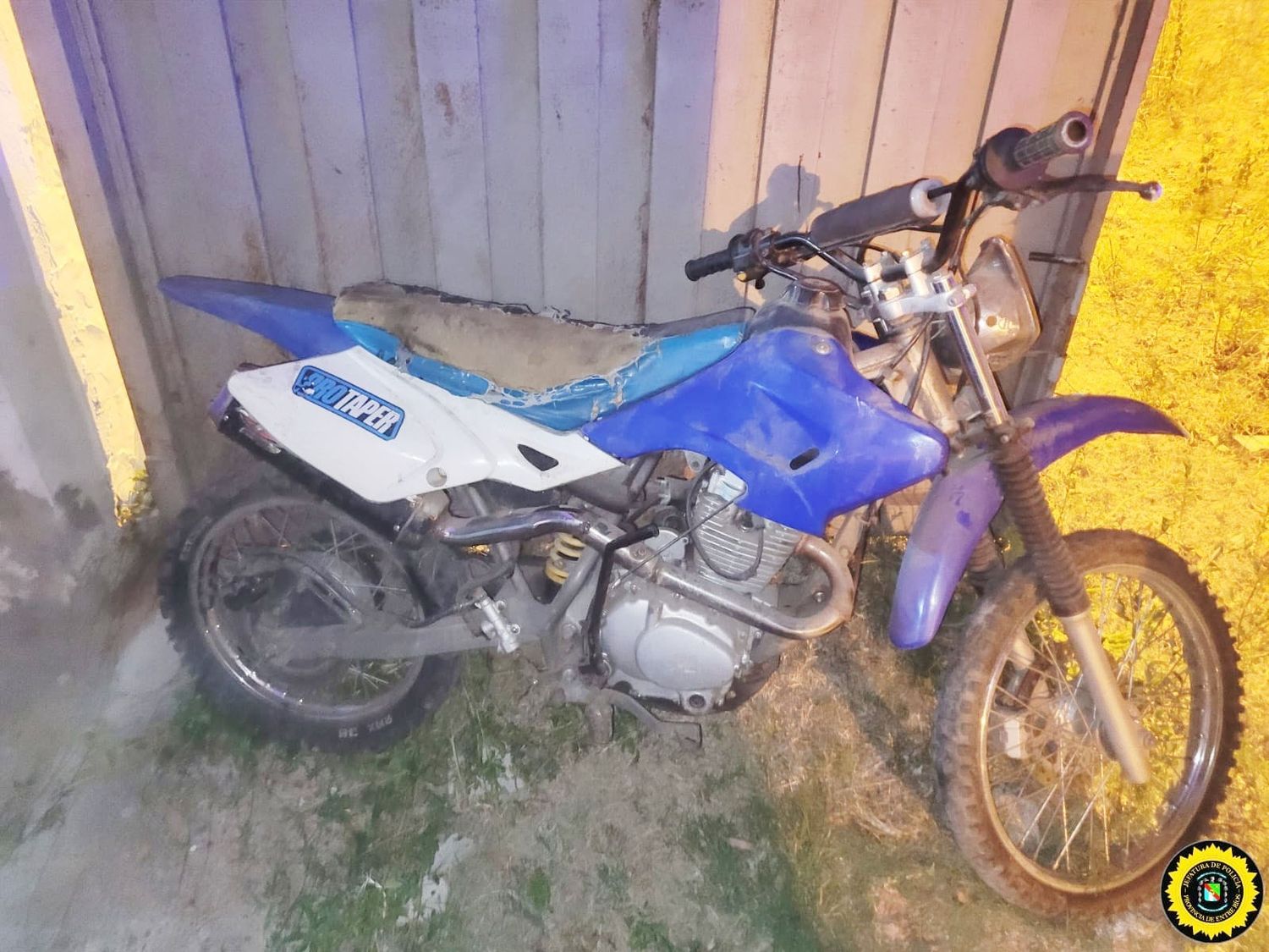 Secuestran tres motocicletas en dos allanamientos