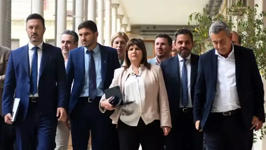 El Ejecutivo prepara un proyecto de “ley antimafia” inspirado en EE.UU.