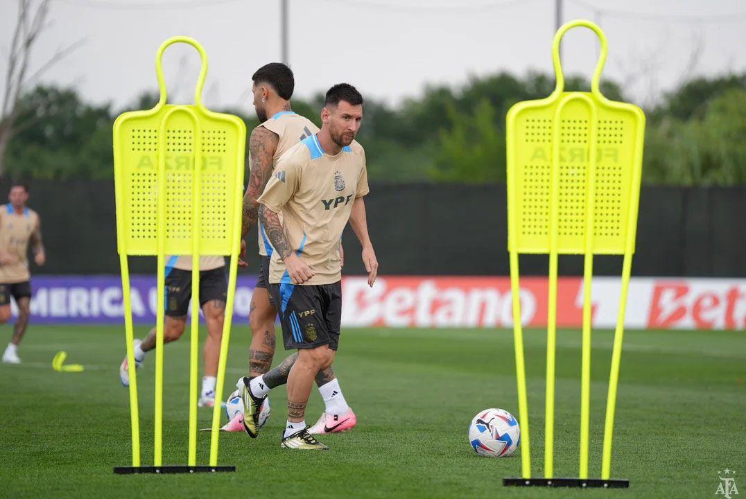 La Selección argentina se prepara para el duelo con Chile