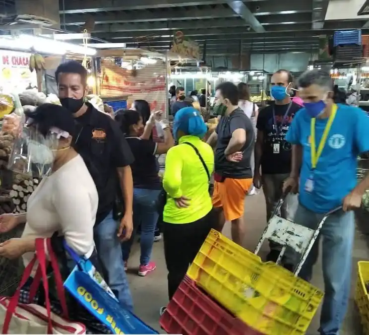 Dieta venezolana: ¿qué compran con 2 dólares?