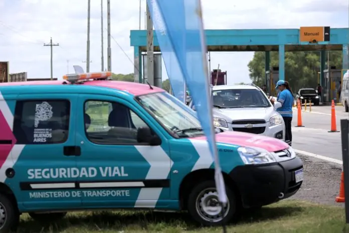 Aumentan las multas de tránsito: cuánto costará circular sin VTV, pasar en rojo o estacionar mal