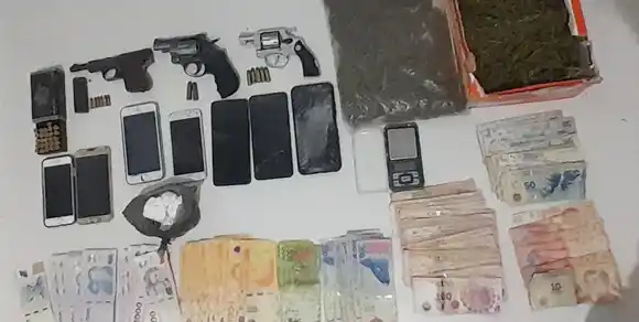 Allanaron una casa por "disparos en la calle" y encontraron una "cueva" narco en Santa Fe