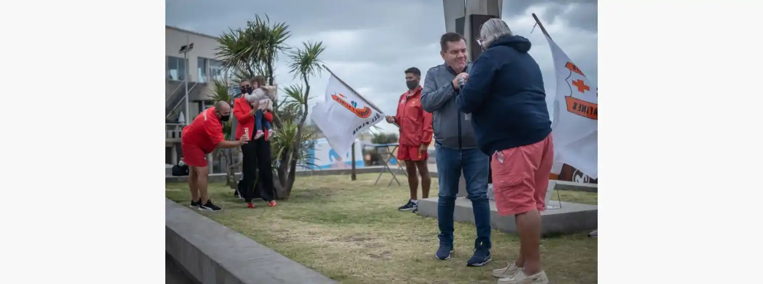 Guardavidas realizarán una huelga a la japonesa por sueldos adeudados