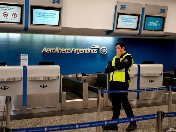 Otra jornada del paro de controladores aéreos: hay más de 80 vuelos cancelados y 15.000 pasajeros afectados