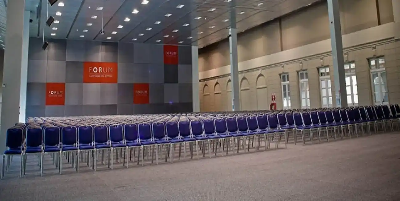Centro de Convenciones Provincial Forum.