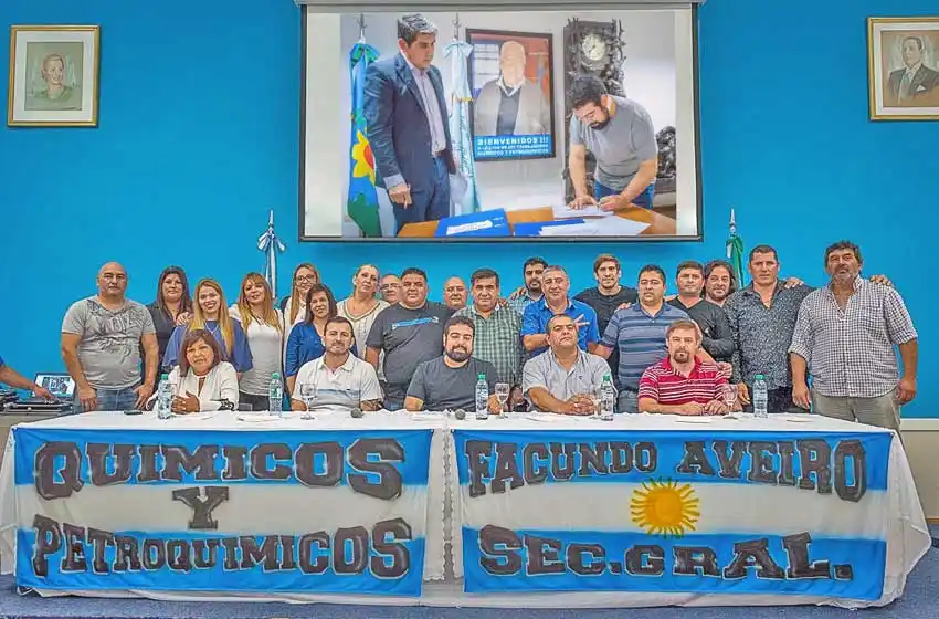 La ciudad recibe el congreso anual de químicos y petroquímicos