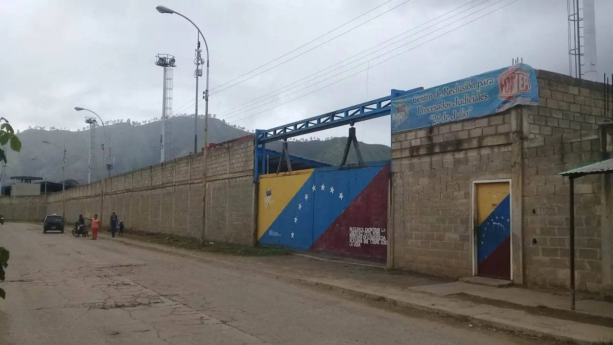 POR PRESUNTO PLAN DESESTABILIZADOR: autoridades militares intervinieron penal de San Juan de los Morros
