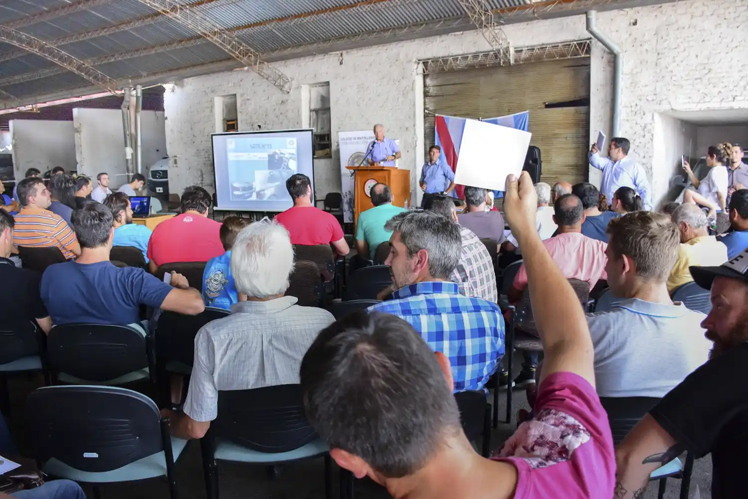 Subastarán públicamente automotores pertenecientes al Estado provincial