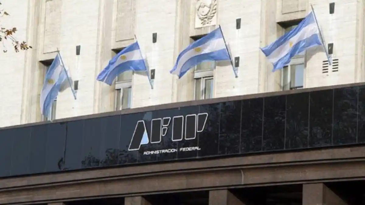 AFIP intimó a 200 mil pymes para que registren a sus trabajadores