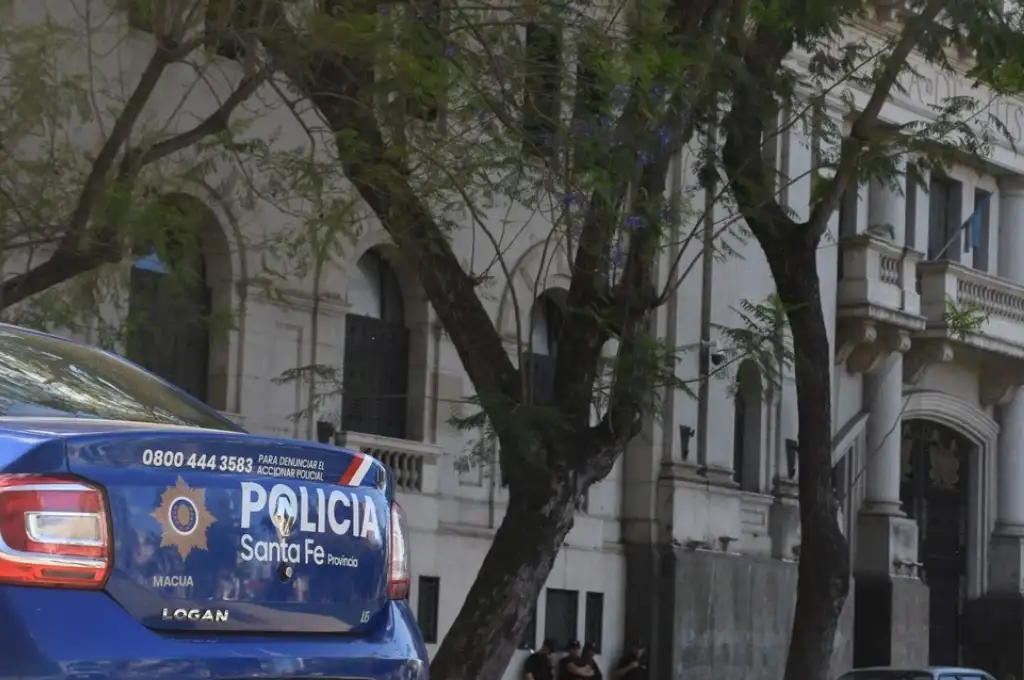 El acusado es Subdirector de la Policía provincial, de iniciales C.A.M.F.