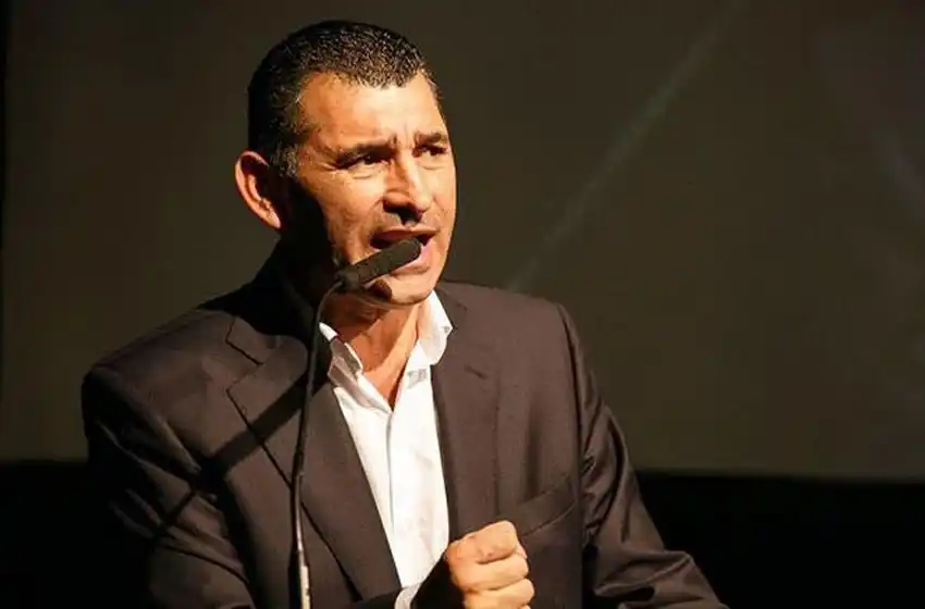 El presidente de Atlético Tucumán fue denunciado por acoso sexual y piden que no asuma su banca