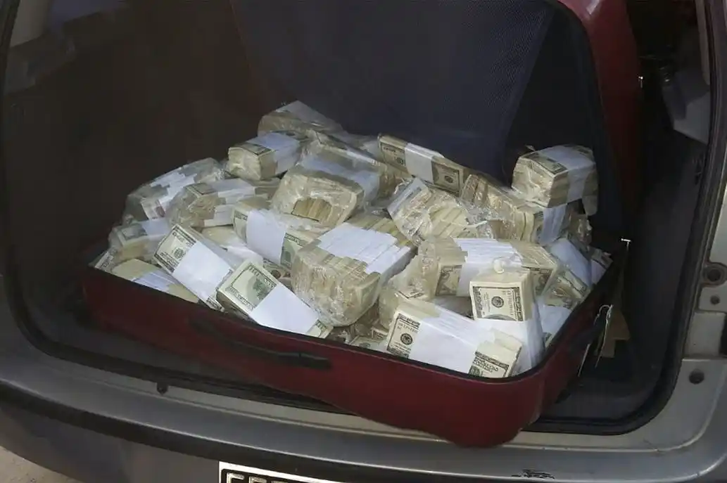 Los 9 millones de los bolsos de José López irán a dos hospitales para niños