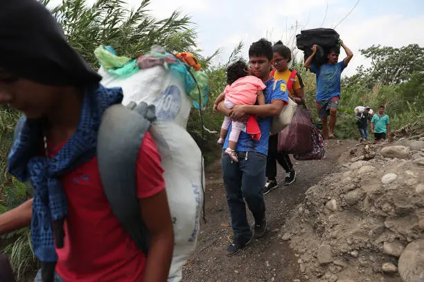 ¡HISTÓRICO! Colombia otorga protección temporal para venezolanos por 10 años