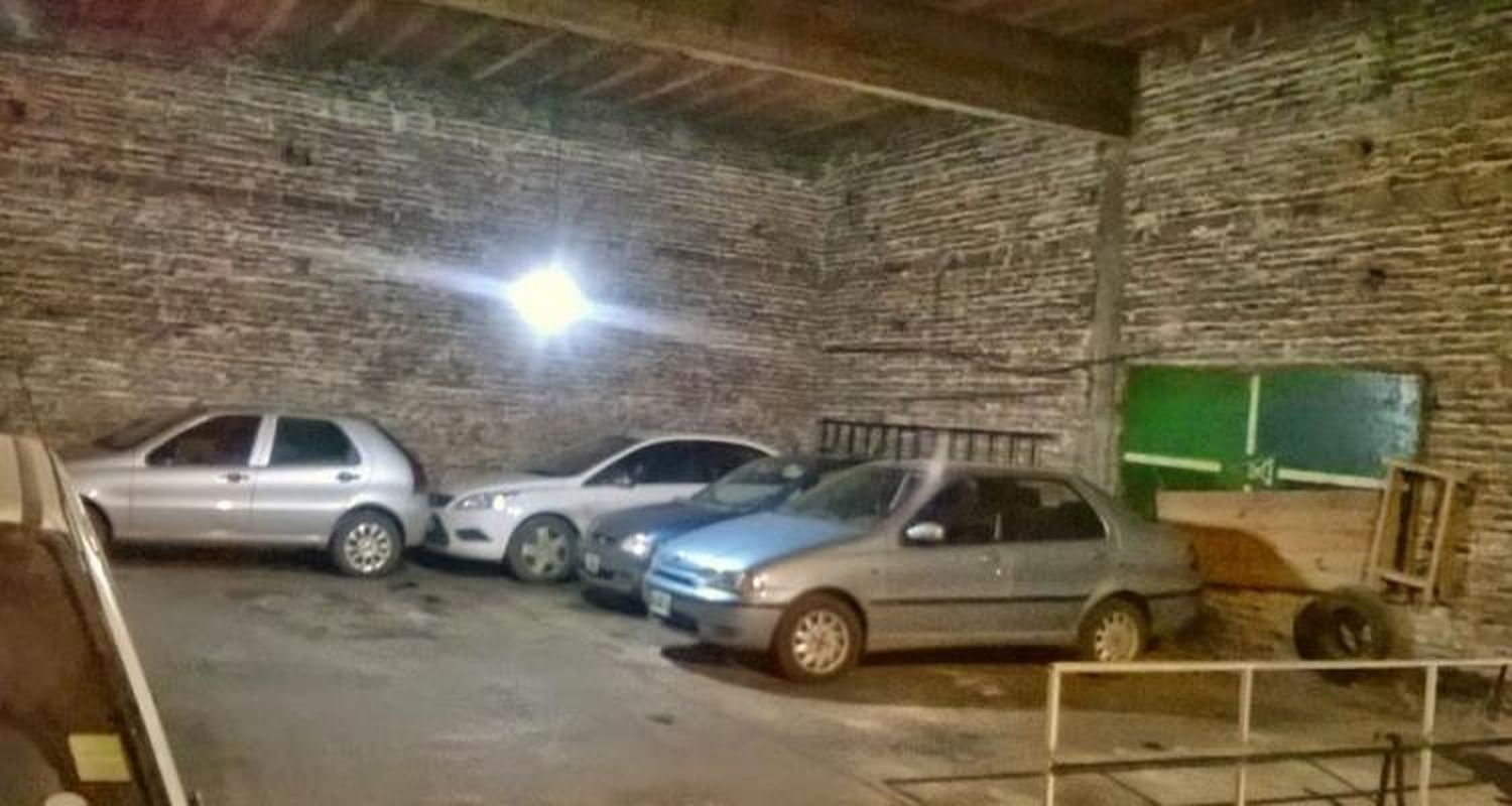 Cocheras, un negocio rentable que no paga ningún tributo
