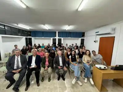 El ITU|FCYT realizó una clase abierta sobre la Tecnicatura Universitaria en Granja y Producción Avícola