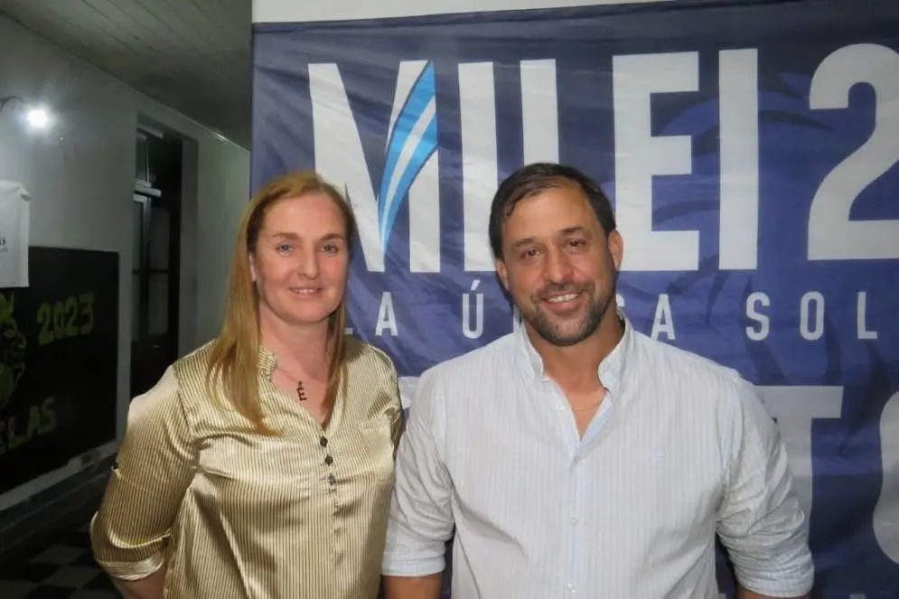 Cantoni junto al concejal Augusto