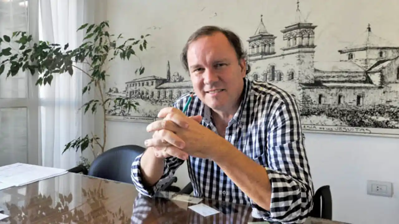 “Dibujen para ustedes”: la idea de Ian Dutari que cambia la forma de aprender arquitectura