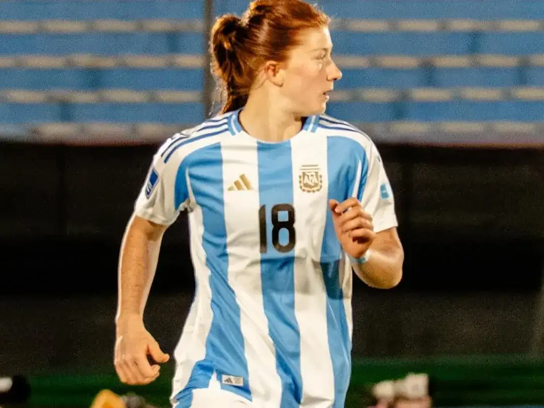 ANNIKA PAZ