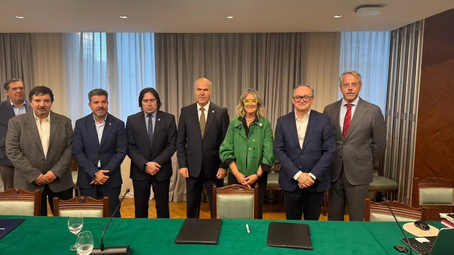 Sergio Raffaeli, Diego Cifarelli, Lucas Magnano, Sergio Iraeta, María " Pilu" Giradudo, Gustavo Idígoras y Alfredo Paseyro
