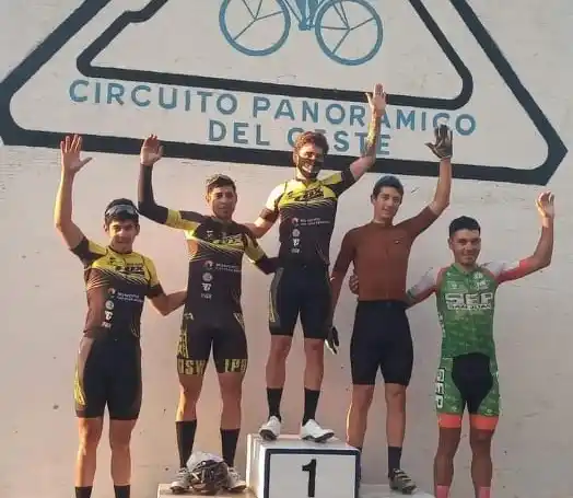 Mariano Manzo ganó por quinta vez en el año en el circuito Panorámico del Oeste