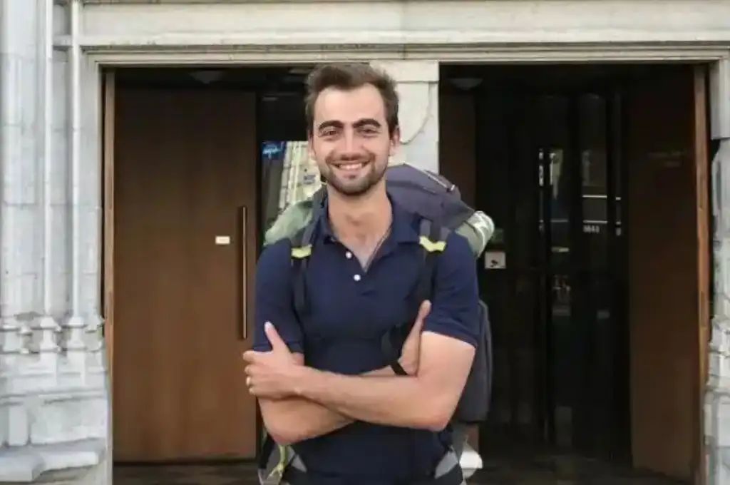 Quién es Henri: el peregrino que hacía el Camino a Santiago y se detuvo para enfrentar al atacante de Annecy