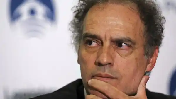 Aníbal Ibarra renunció a la defensa de Cristina Kirchner