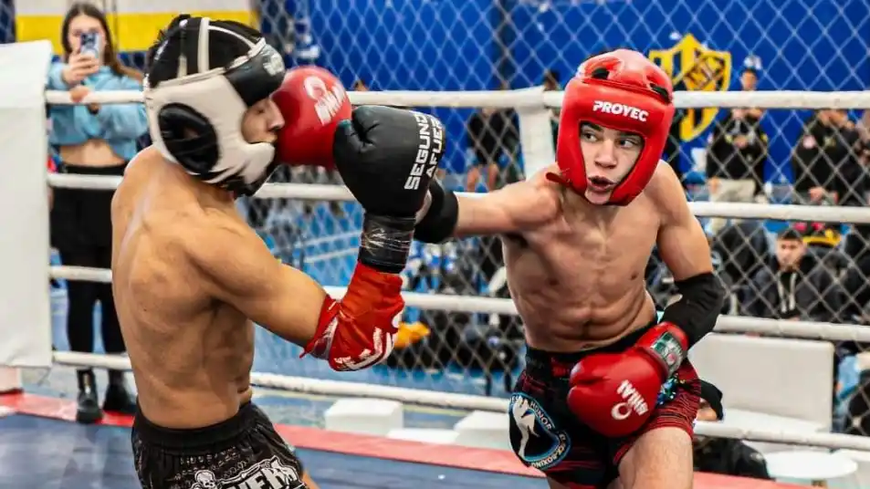 Plena acción. Para los competidores locales