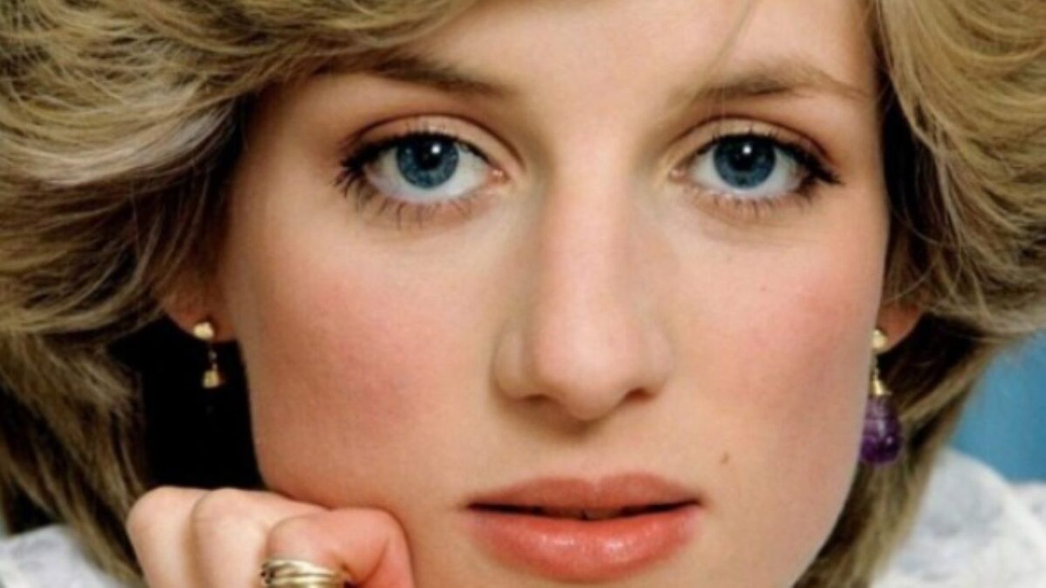 Niña, ¿qué es eso? A LADY DI SE LE SALÍA LA CLASE Y LLAMABA «PERRA» A CAMILLA PARKER