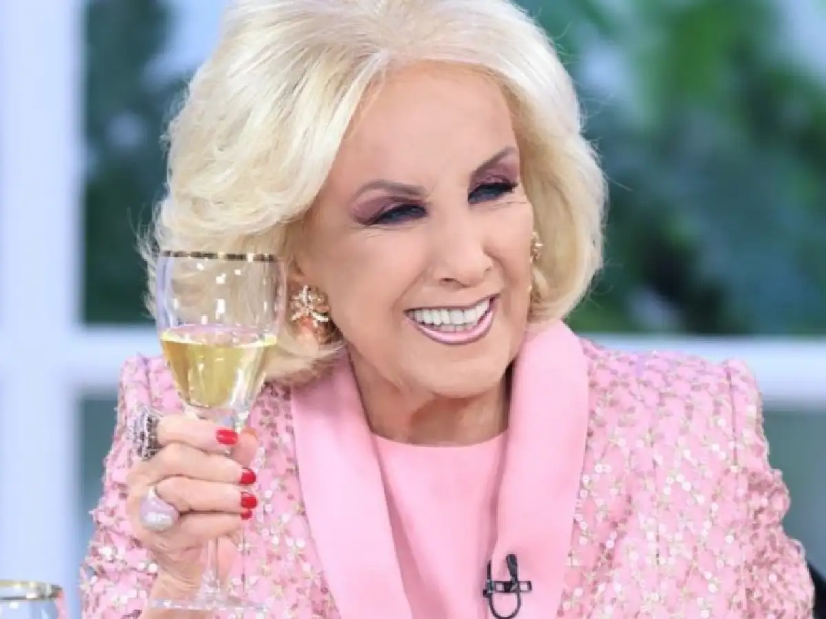 Mirtha Legrand continúa internada, a 12 días de su operación