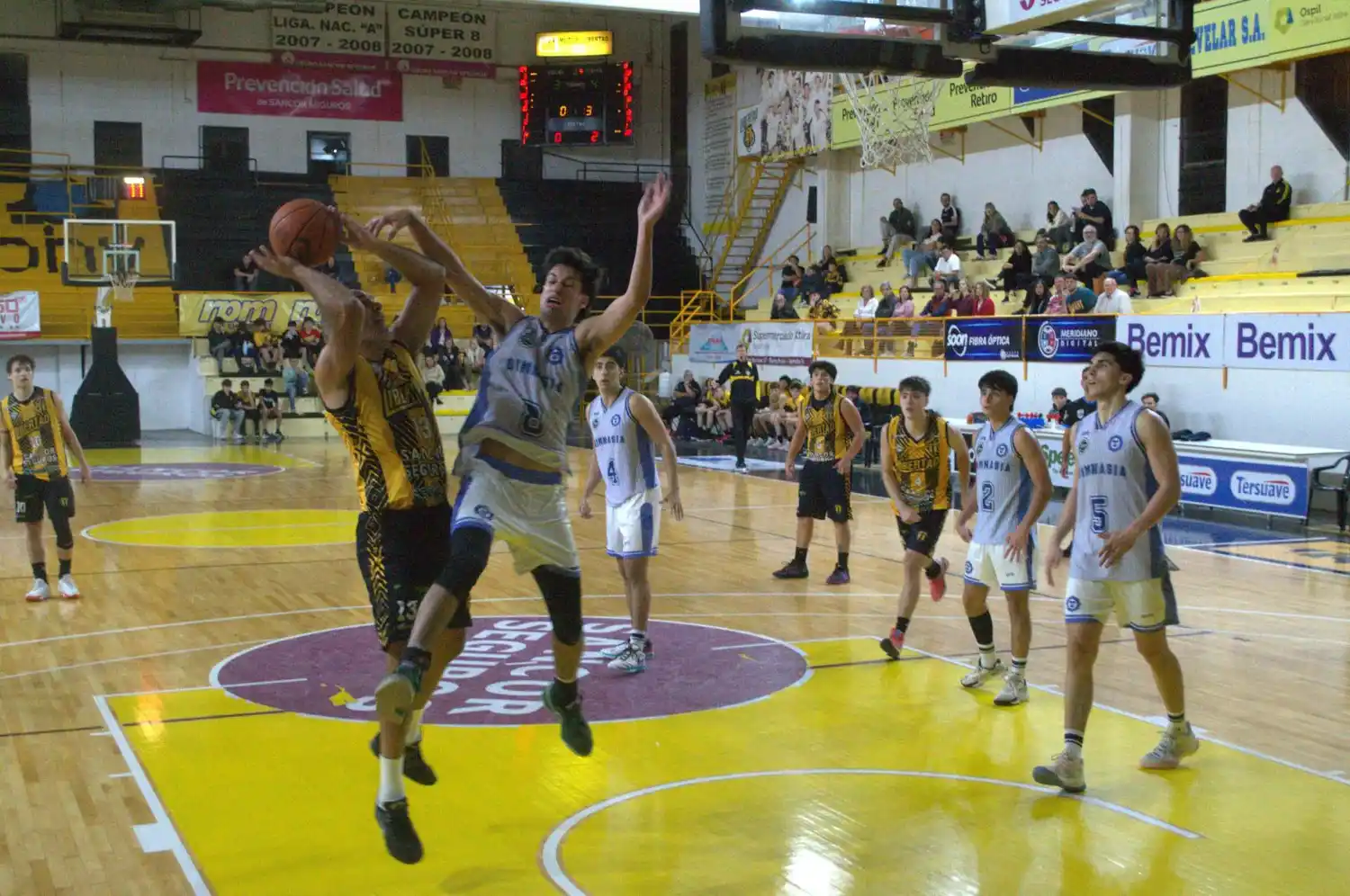 El Tigre cayó de local por la Liga Federal .Foto:Libertadsunchales.com.ar