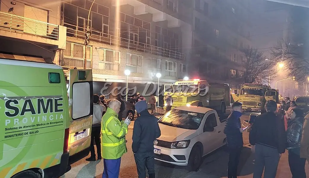 Sobre calle 66. Trabajó arduamente el personal de Bomberos, SAME y policías