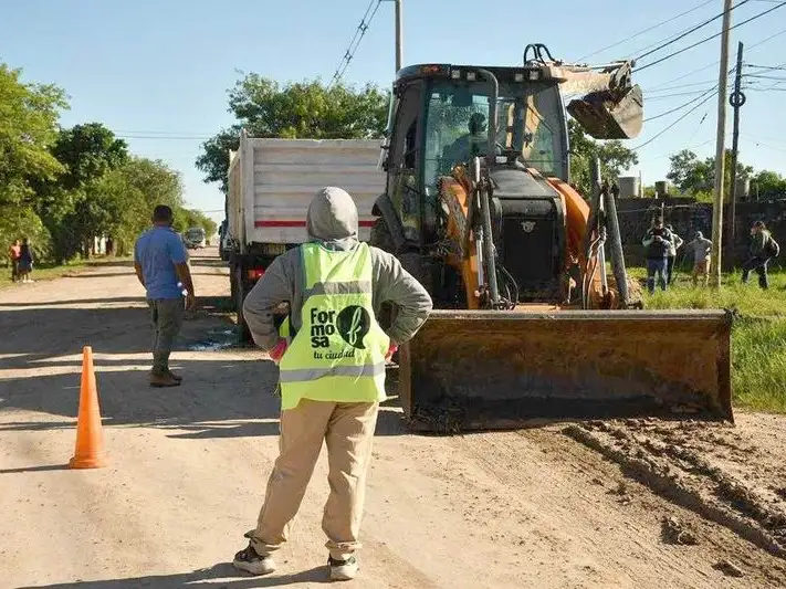 El municipio capitalino intensifica tareas
de mantenimiento vial en el 12 de Octubre