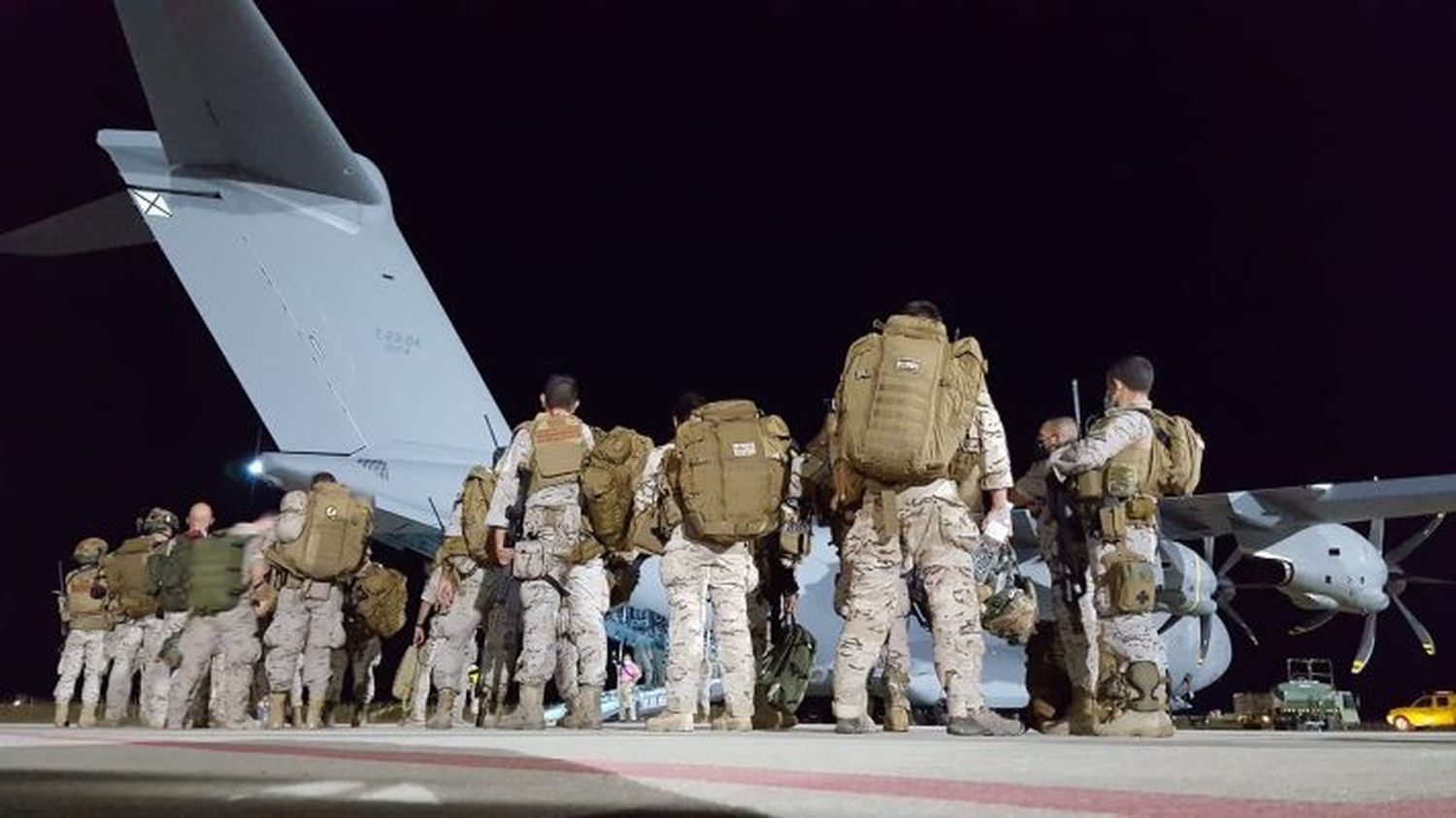 NO CONFÍAN EN PROMESAS DE TALIBANES: llega avión militar a Kabul para repatriar a españoles