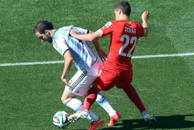 Llegaban los penales, pero un Ángel le dio el pase a los cuartos la Selección Argentina 