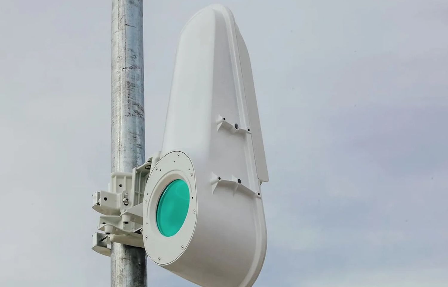 Alphabet, dueña de Google, creó proyecto para transmitir internet sin cables a través de un río