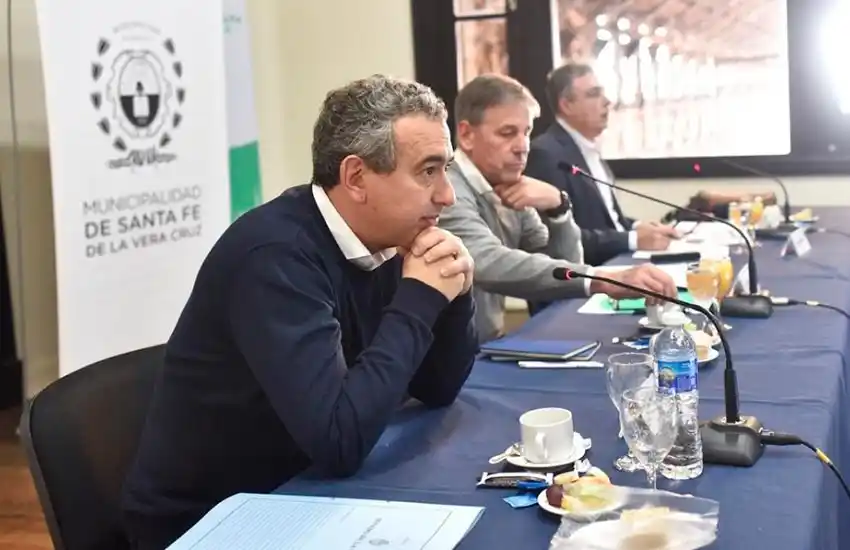 Subsidios al transporte: consenso entre intendentes santafesinos para debatir la desigual distribución en el Congreso