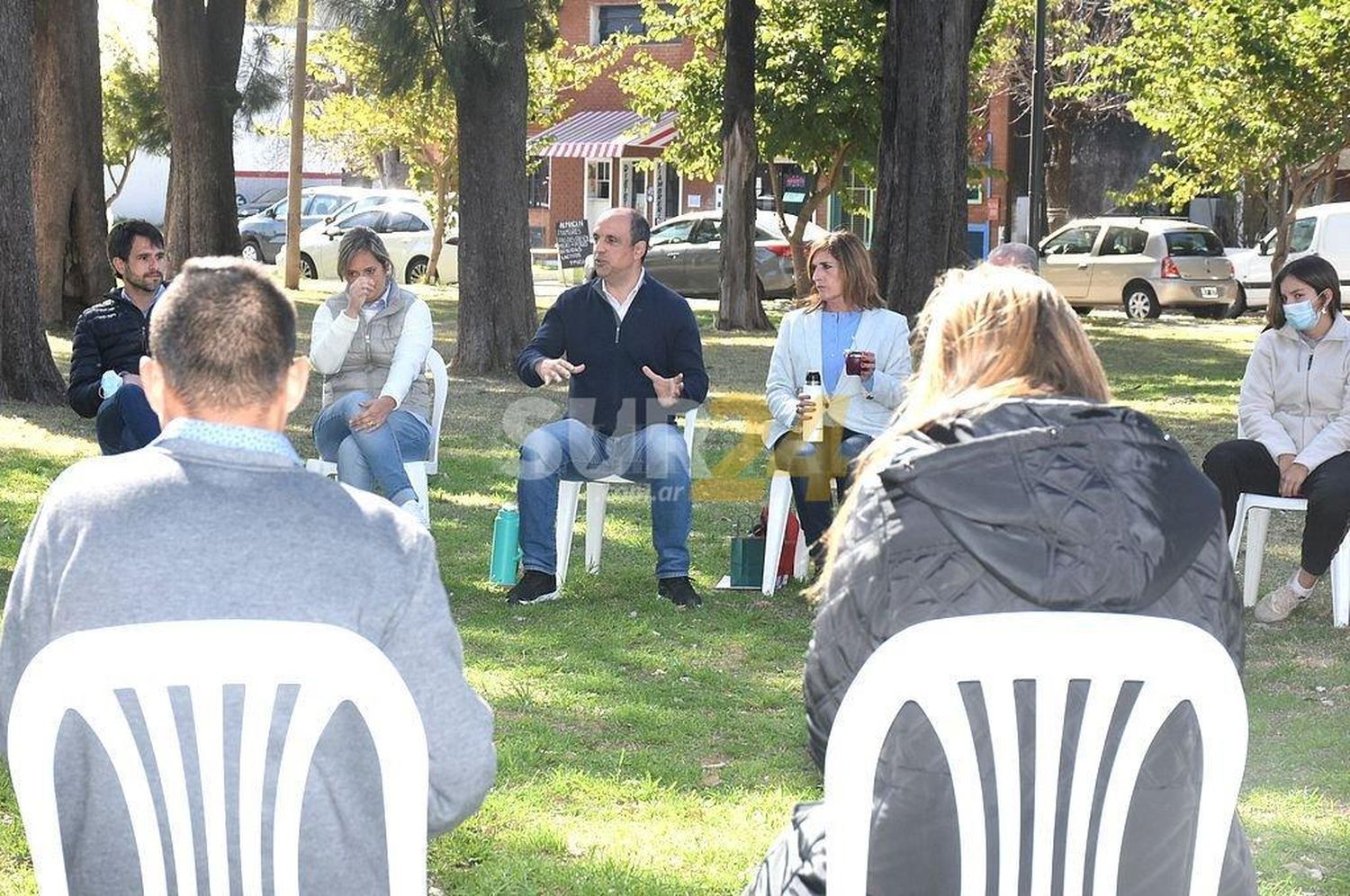 Corral presentó en Santa Fe la propuesta para generar empleo joven