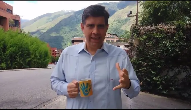Juan Eleazar Fígallo se ausenta de la TV por «circunstancias familiares»
