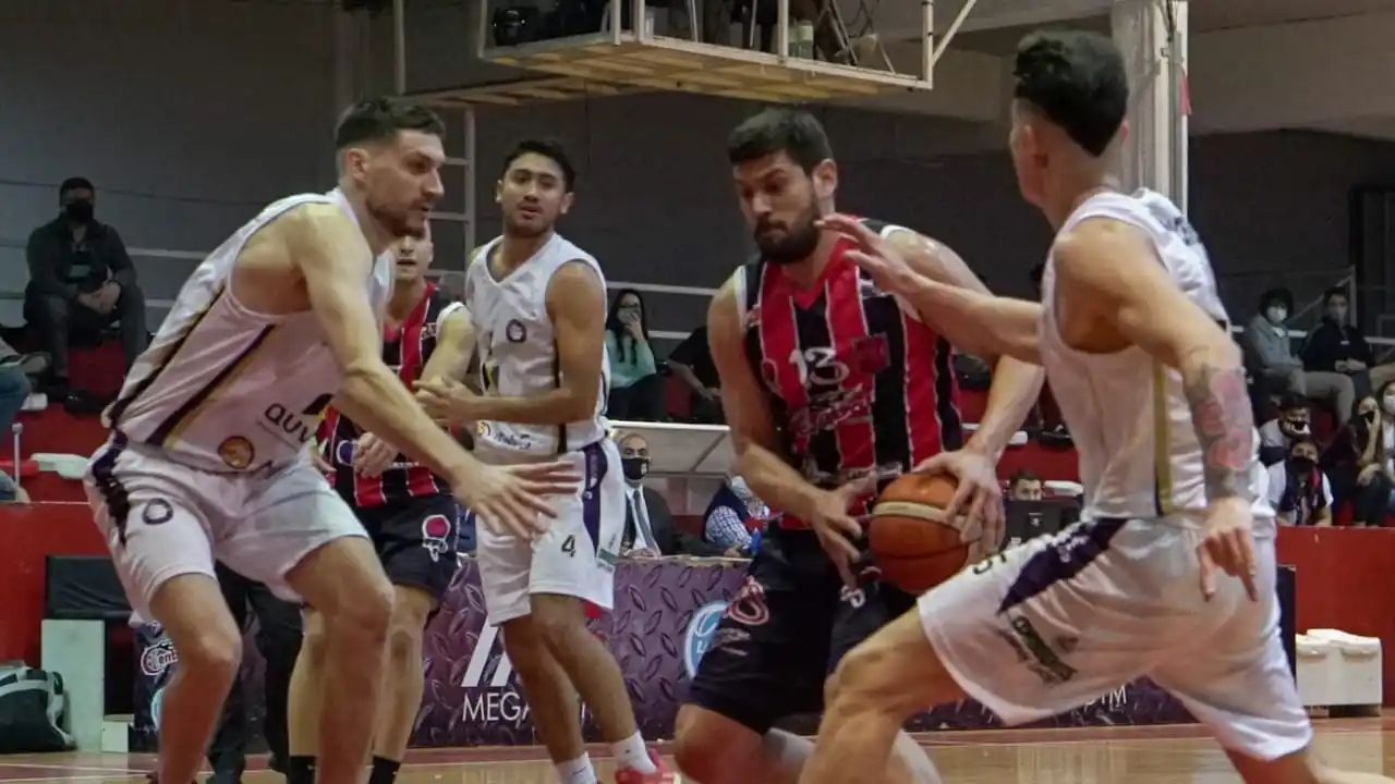 Central fue una sombra y Colón de Corrientes se quedó con la victoria