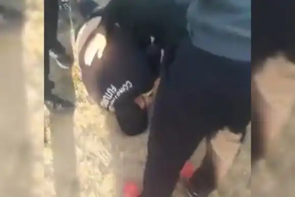 Un grupo de padres golpeó a un árbitro durante un torneo de fútbol infantil